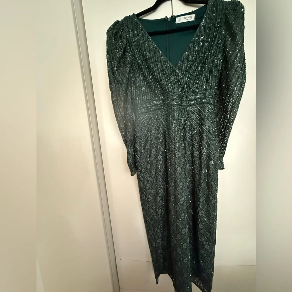 NWT | Mac Duggal 93676 Deep Green Beaded Lace Long Sleeve Midi Dress Size 6